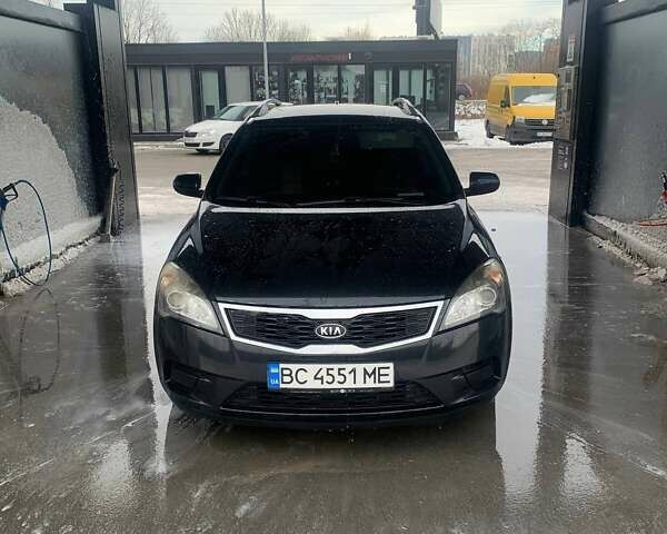 Черный Киа Сид, объемом двигателя 1.58 л и пробегом 331 тыс. км за 6300 $, фото 4 на Automoto.ua