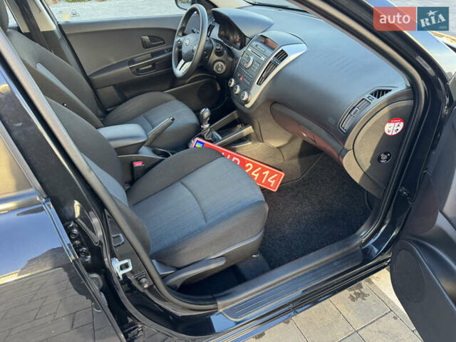 Черный Киа Сид, объемом двигателя 0 л и пробегом 196 тыс. км за 8200 $, фото 41 на Automoto.ua