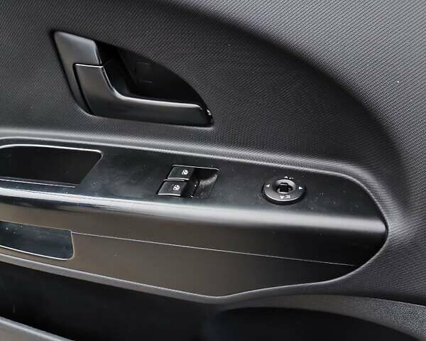 Черный Киа Сид, объемом двигателя 1.6 л и пробегом 224 тыс. км за 7800 $, фото 15 на Automoto.ua