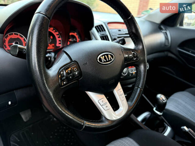 Черный Киа Сид, объемом двигателя 0 л и пробегом 173 тыс. км за 7299 $, фото 54 на Automoto.ua