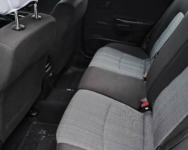 Черный Киа Сид, объемом двигателя 1.6 л и пробегом 224 тыс. км за 7800 $, фото 19 на Automoto.ua