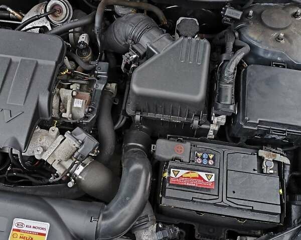 Черный Киа Сид, объемом двигателя 1.6 л и пробегом 224 тыс. км за 7800 $, фото 22 на Automoto.ua
