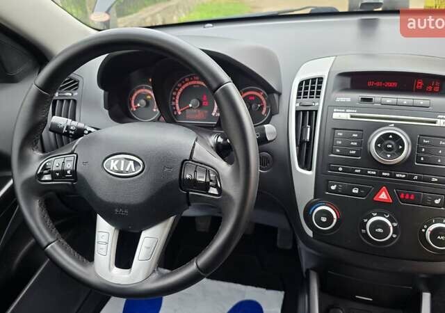 Черный Киа Сид, объемом двигателя 0 л и пробегом 222 тыс. км за 6999 $, фото 4 на Automoto.ua
