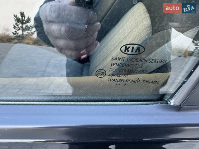 Черный Киа Сид, объемом двигателя 0 л и пробегом 196 тыс. км за 8200 $, фото 20 на Automoto.ua