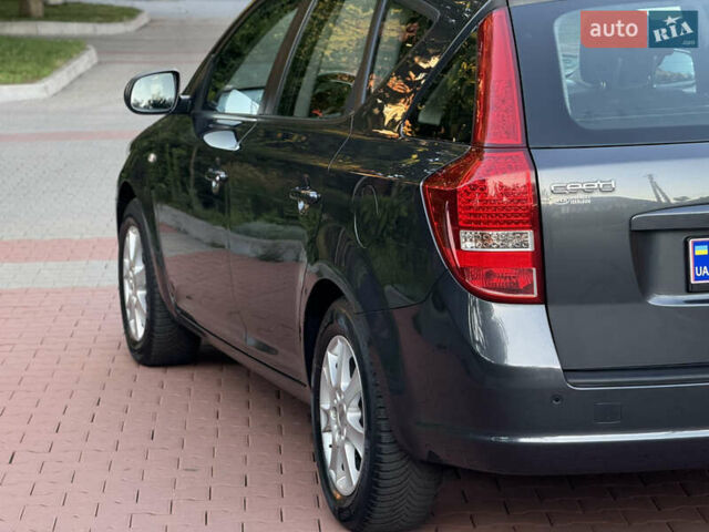 Черный Киа Сид, объемом двигателя 0 л и пробегом 173 тыс. км за 7299 $, фото 41 на Automoto.ua