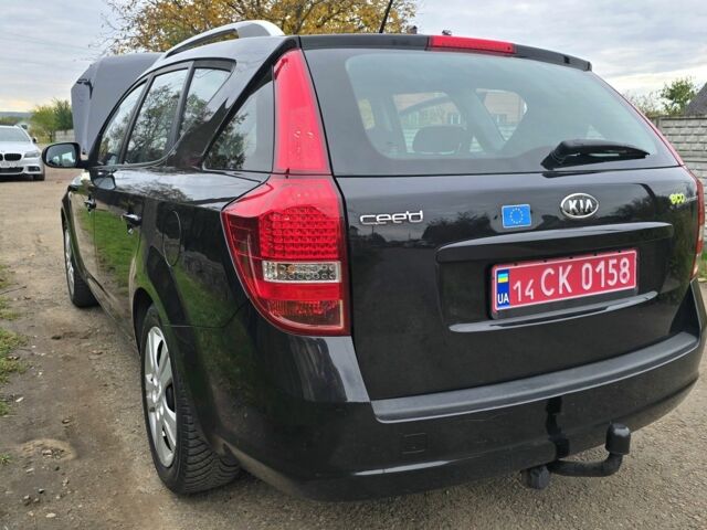 Черный Киа Сид, объемом двигателя 1.6 л и пробегом 222 тыс. км за 6800 $, фото 8 на Automoto.ua