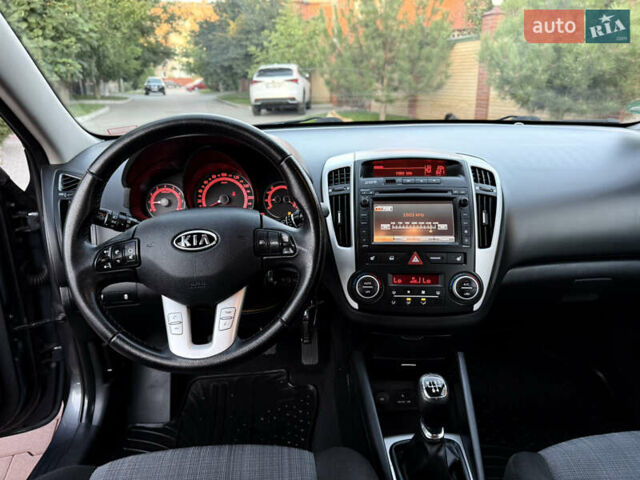 Черный Киа Сид, объемом двигателя 0 л и пробегом 173 тыс. км за 7299 $, фото 59 на Automoto.ua
