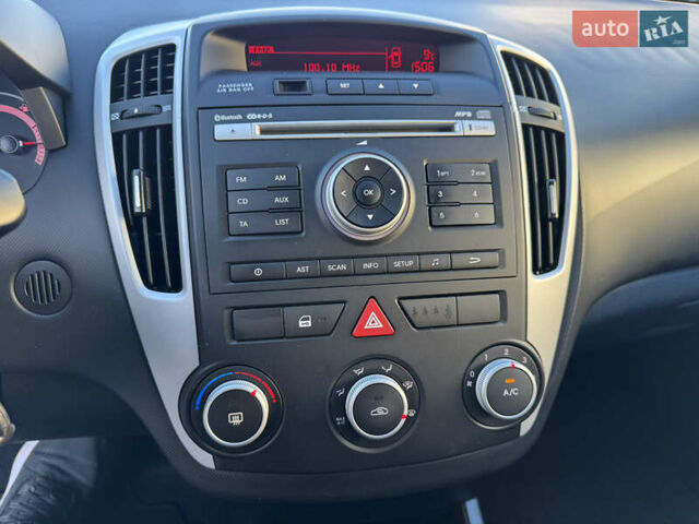 Черный Киа Сид, объемом двигателя 0 л и пробегом 196 тыс. км за 8200 $, фото 38 на Automoto.ua