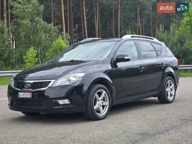 Черный Киа Сид, объемом двигателя 1.6 л и пробегом 204 тыс. км за 7999 $, фото 1 на Automoto.ua