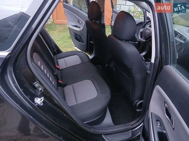 Черный Киа Сид, объемом двигателя 1.6 л и пробегом 226 тыс. км за 8400 $, фото 19 на Automoto.ua