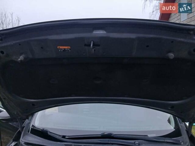 Черный Киа Сид, объемом двигателя 1.6 л и пробегом 226 тыс. км за 8400 $, фото 11 на Automoto.ua