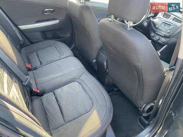 Чорний Кіа Сід, об'ємом двигуна 1.6 л та пробігом 269 тис. км за 8555 $, фото 8 на Automoto.ua