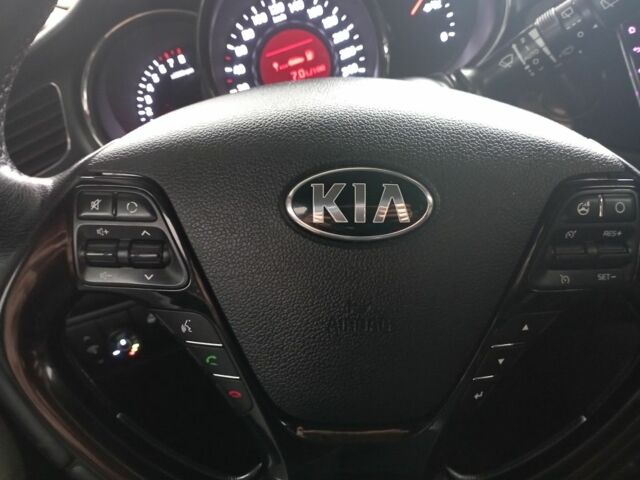 Чорний Кіа Сід, об'ємом двигуна 0 л та пробігом 135 тис. км за 8700 $, фото 3 на Automoto.ua