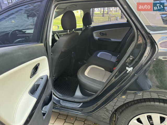 Чорний Кіа Сід, об'ємом двигуна 1.6 л та пробігом 178 тис. км за 8200 $, фото 31 на Automoto.ua