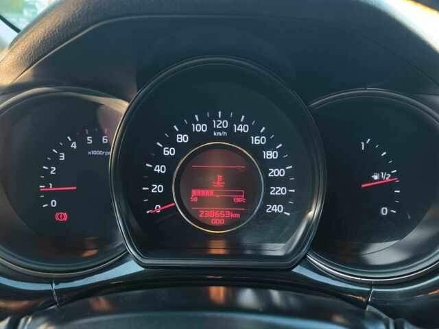 Киа Сид 2013 в Киеве на Automoto.ua Черный Киа Сид, объемом двигателя 1.4 л и пробегом 238 тыс. км за 4498 $, фото 4 на Automoto.ua