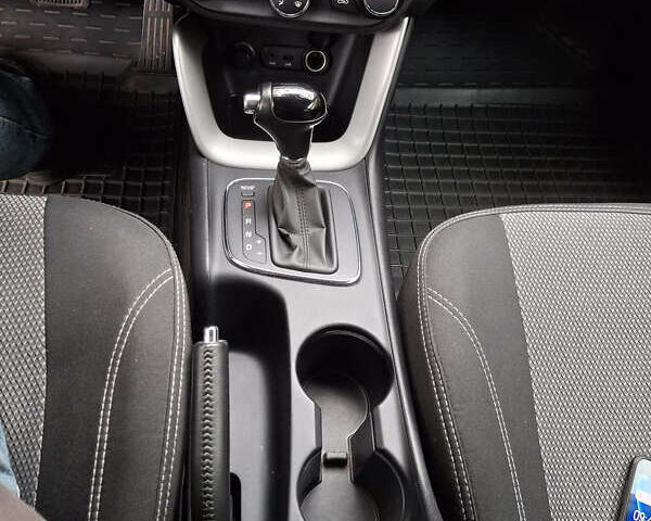 Чорний Кіа Сід, об'ємом двигуна 1.6 л та пробігом 137 тис. км за 11500 $, фото 18 на Automoto.ua