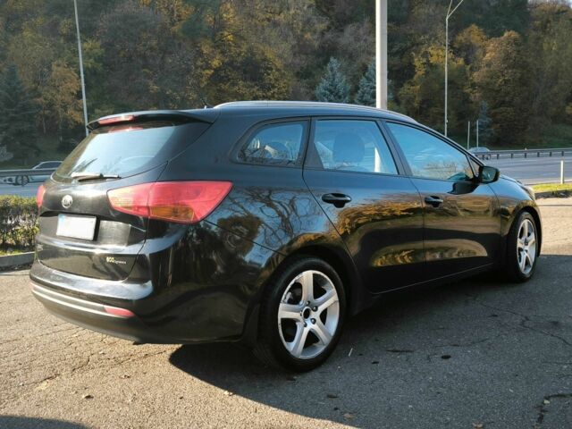 Киа Сид 2013 в Киеве на Automoto.ua Черный Киа Сид, объемом двигателя 1.4 л и пробегом 238 тыс. км за 4498 $, фото 3 на Automoto.ua