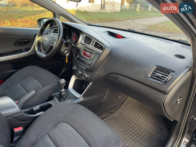 Черный Киа Сид, объемом двигателя 1.6 л и пробегом 241 тыс. км за 7950 $, фото 8 на Automoto.ua