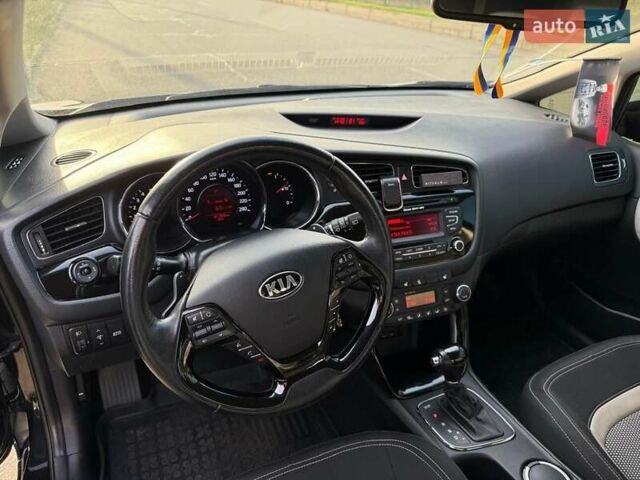 Кіа Сід 2013 у Запоріжжя на Automoto.ua Чорний Кіа Сід, об'ємом двигуна 1.6 л та пробігом 62 тис. км за 11000 $, фото 8 на Automoto.ua