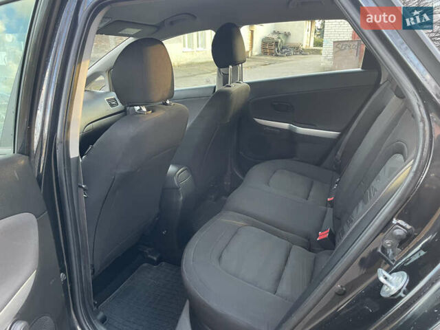 Черный Киа Сид, объемом двигателя 1.6 л и пробегом 241 тыс. км за 7900 $, фото 11 на Automoto.ua