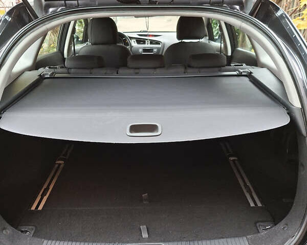 Чорний Кіа Сід, об'ємом двигуна 1.6 л та пробігом 137 тис. км за 11500 $, фото 14 на Automoto.ua