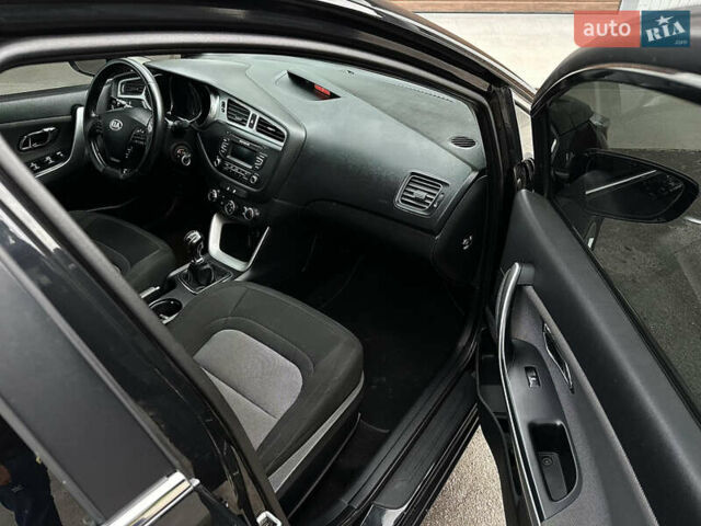 Черный Киа Сид, объемом двигателя 1.6 л и пробегом 178 тыс. км за 8950 $, фото 35 на Automoto.ua
