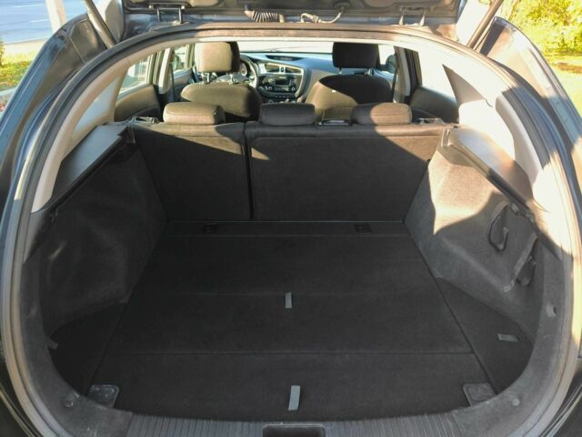 Киа Сид 2013 в Киеве на Automoto.ua Черный Киа Сид, объемом двигателя 1.4 л и пробегом 238 тыс. км за 4498 $, фото 8 на Automoto.ua