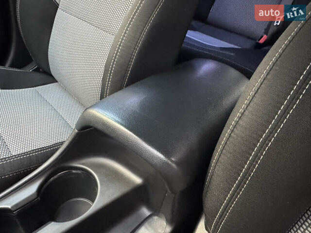 Чорний Кіа Сід, об'ємом двигуна 1.6 л та пробігом 178 тис. км за 8200 $, фото 46 на Automoto.ua