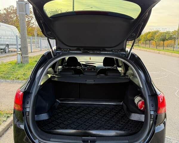 Кіа Сід 2013 у Запоріжжя на Automoto.ua Чорний Кіа Сід, об'ємом двигуна 1.6 л та пробігом 62 тис. км за 11000 $, фото 19 на Automoto.ua