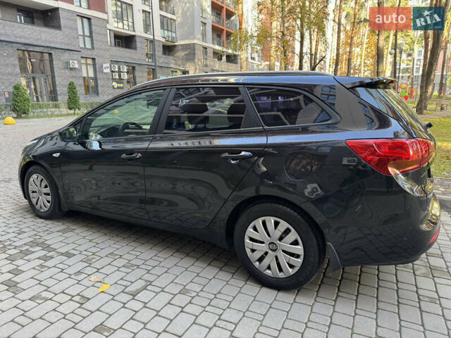 Чорний Кіа Сід, об'ємом двигуна 1.6 л та пробігом 178 тис. км за 8200 $, фото 3 на Automoto.ua