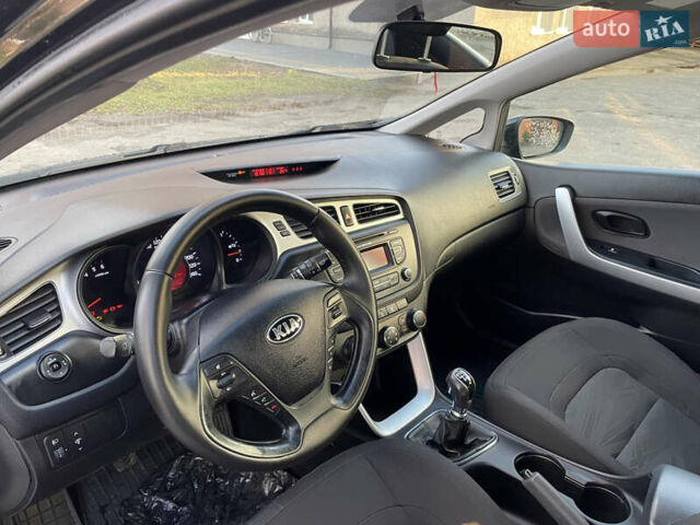 Черный Киа Сид, объемом двигателя 1.6 л и пробегом 241 тыс. км за 7950 $, фото 7 на Automoto.ua