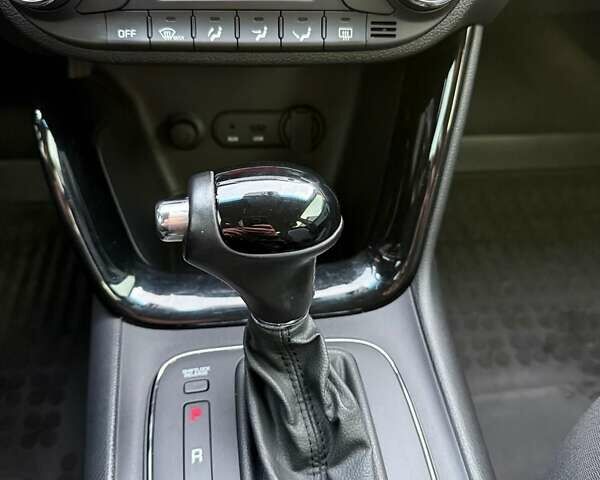 Кіа Сід 2013 у Запоріжжя на Automoto.ua Чорний Кіа Сід, об'ємом двигуна 1.6 л та пробігом 62 тис. км за 11000 $, фото 10 на Automoto.ua