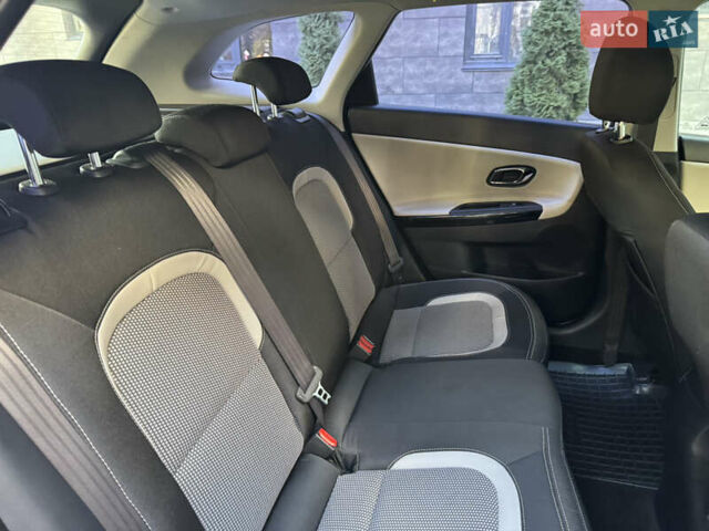 Чорний Кіа Сід, об'ємом двигуна 1.6 л та пробігом 178 тис. км за 8200 $, фото 28 на Automoto.ua