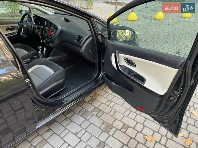 Чорний Кіа Сід, об'ємом двигуна 1.6 л та пробігом 178 тис. км за 8200 $, фото 13 на Automoto.ua