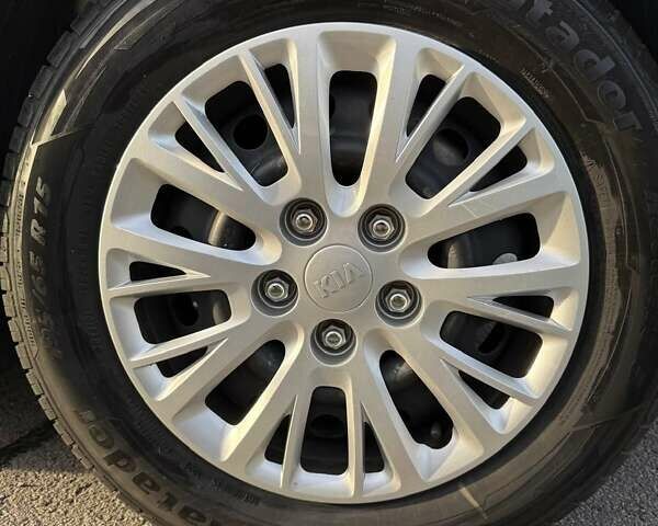 Кіа Сід 2013 у Запоріжжя на Automoto.ua Чорний Кіа Сід, об'ємом двигуна 1.6 л та пробігом 62 тис. км за 11000 $, фото 21 на Automoto.ua