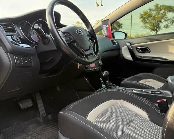 Кіа Сід 2013 у Запоріжжя на Automoto.ua Чорний Кіа Сід, об'ємом двигуна 1.6 л та пробігом 62 тис. км за 11000 $, фото 11 на Automoto.ua