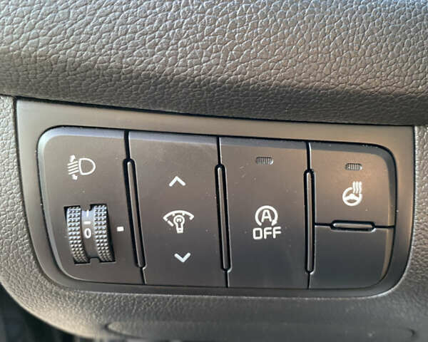 Чорний Кіа Сід, об'ємом двигуна 1.6 л та пробігом 269 тис. км за 8555 $, фото 5 на Automoto.ua