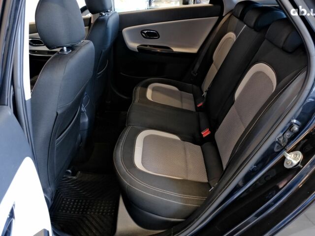 Черный Киа Сид, объемом двигателя 1.6 л и пробегом 150 тыс. км за 8900 $, фото 7 на Automoto.ua