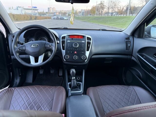 Кіа Сід 2015 у Кривому Розі на Automoto.ua Чорний Кіа Сід, об'ємом двигуна 1.6 л та пробігом 192 тис. км за 6800 $, фото 10 на Automoto.ua