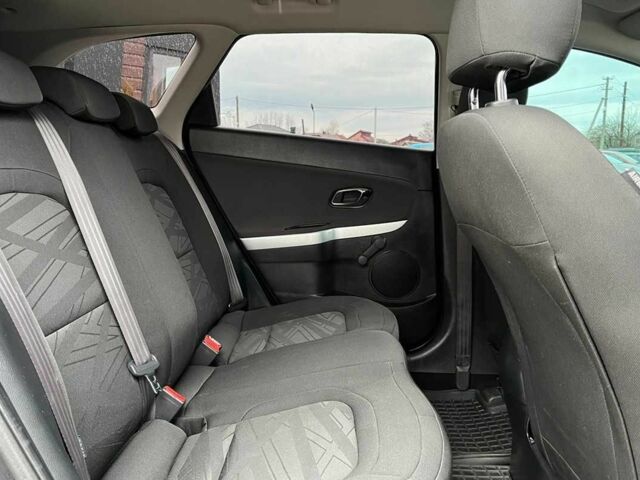 Черный Киа Сид, объемом двигателя 1.6 л и пробегом 147 тыс. км за 9600 $, фото 16 на Automoto.ua