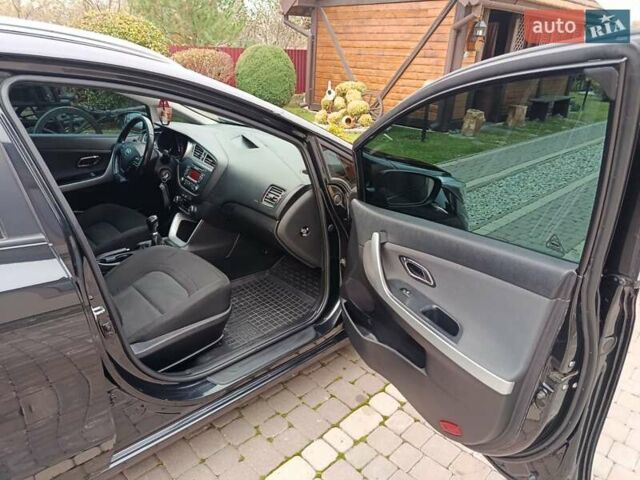 Кіа Сід 2015 у Коломые на Automoto.ua Чорний Кіа Сід, об'ємом двигуна 1.58 л та пробігом 145 тис. км за 9450 $, фото 8 на Automoto.ua