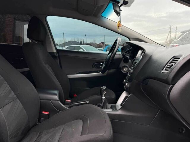 Черный Киа Сид, объемом двигателя 1.6 л и пробегом 147 тыс. км за 9600 $, фото 17 на Automoto.ua