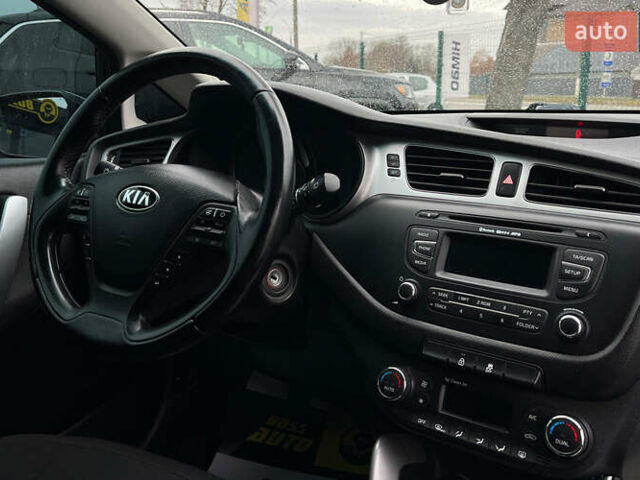 Черный Киа Сид, объемом двигателя 1.58 л и пробегом 147 тыс. км за 9600 $, фото 14 на Automoto.ua