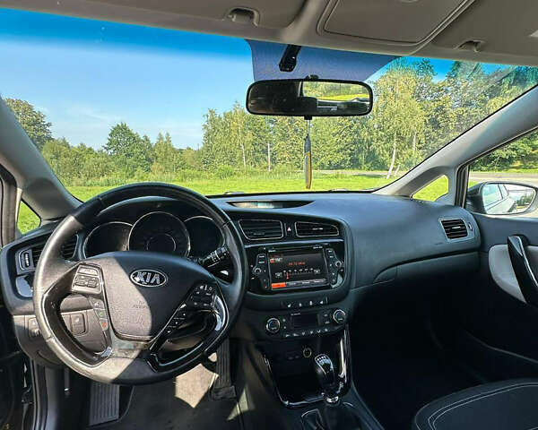 Черный Киа Сид, объемом двигателя 1.6 л и пробегом 189 тыс. км за 9999 $, фото 10 на Automoto.ua