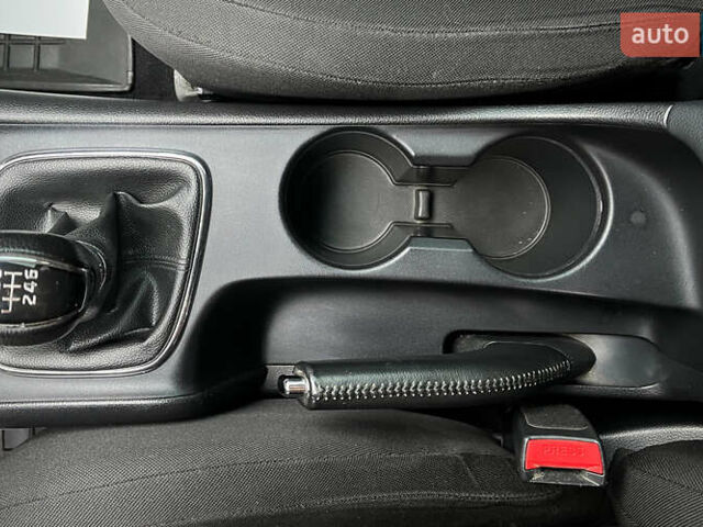 Черный Киа Сид, объемом двигателя 1.58 л и пробегом 147 тыс. км за 9600 $, фото 11 на Automoto.ua