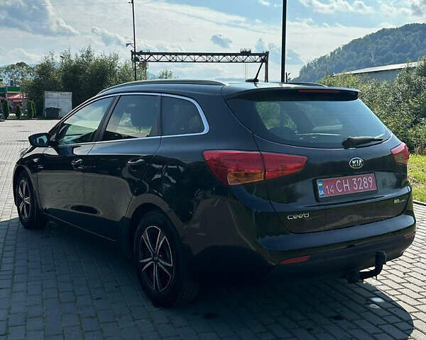 Черный Киа Сид, объемом двигателя 1.6 л и пробегом 189 тыс. км за 9999 $, фото 3 на Automoto.ua