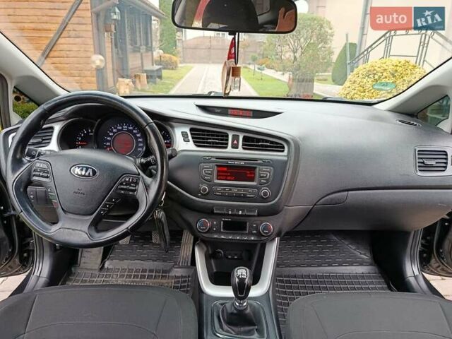 Кіа Сід 2015 у Коломые на Automoto.ua Чорний Кіа Сід, об'ємом двигуна 1.58 л та пробігом 145 тис. км за 9450 $, фото 12 на Automoto.ua