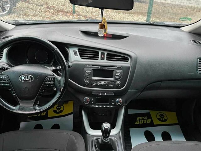 Черный Киа Сид, объемом двигателя 1.6 л и пробегом 147 тыс. км за 9600 $, фото 6 на Automoto.ua