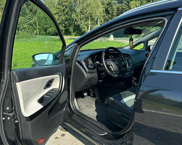 Черный Киа Сид, объемом двигателя 1.6 л и пробегом 189 тыс. км за 9999 $, фото 7 на Automoto.ua