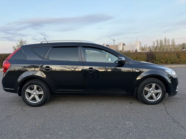 Кіа Сід 2015 у Кривому Розі на Automoto.ua Чорний Кіа Сід, об'ємом двигуна 1.6 л та пробігом 192 тис. км за 6800 $, фото 1 на Automoto.ua